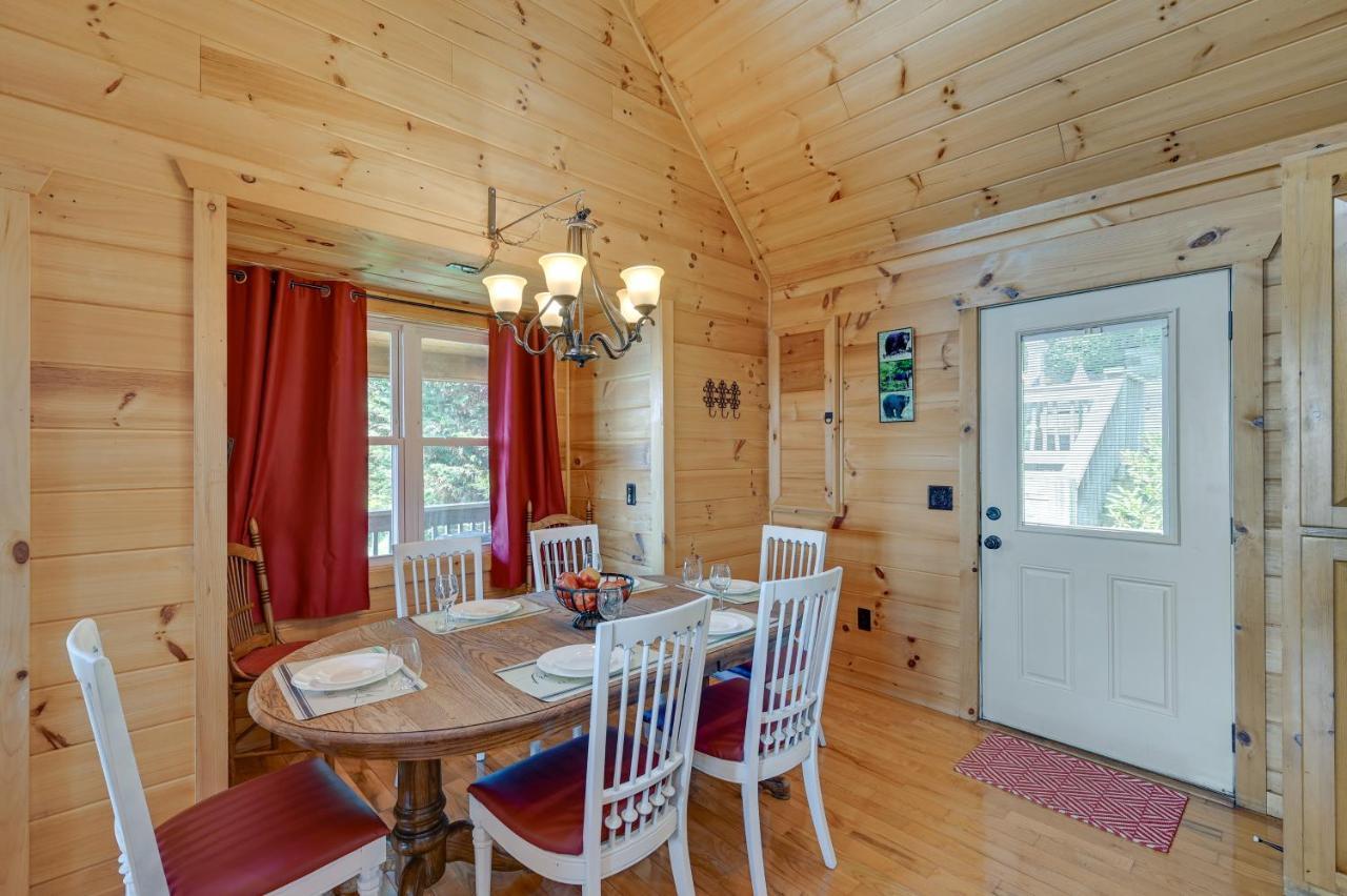 Warm And Cozy Cabin With Deck On Top Of The Blue Ridge Fancy Gap Exteriör bild