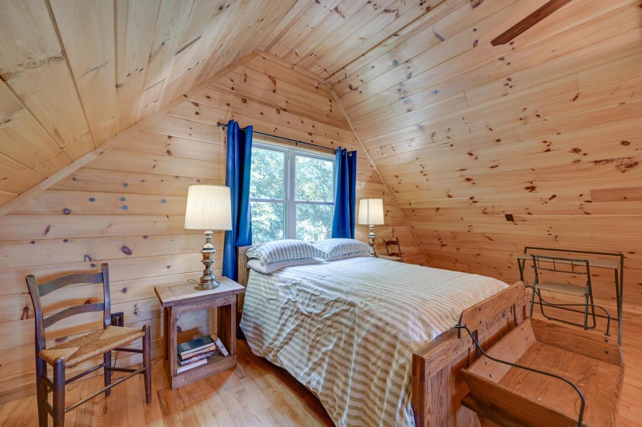 Warm And Cozy Cabin With Deck On Top Of The Blue Ridge Fancy Gap Exteriör bild